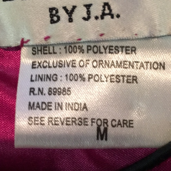 Women’s Dress - Picture 5 of 5